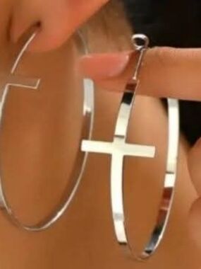 Chloe Silver Cross Hoop Earrings - Silver